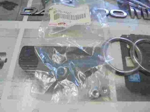 Dado Toyota Tundra Lexus 9017906007 90179-06007