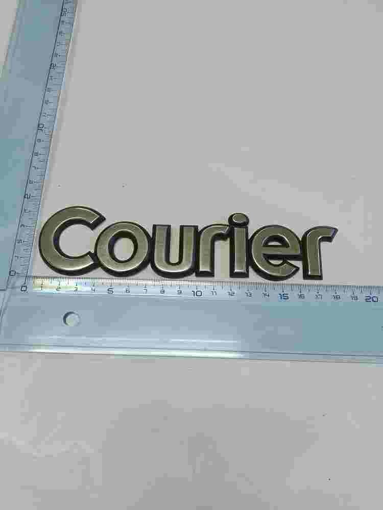 Emblema  Ford Courier 17cm.