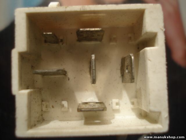 VOLVO 850 S/V70 760 960 3523609 relè