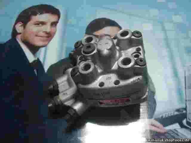 Rivenditore Mercedes-Benz W123 W201 0438100071 BOSCH 0 438 100 071