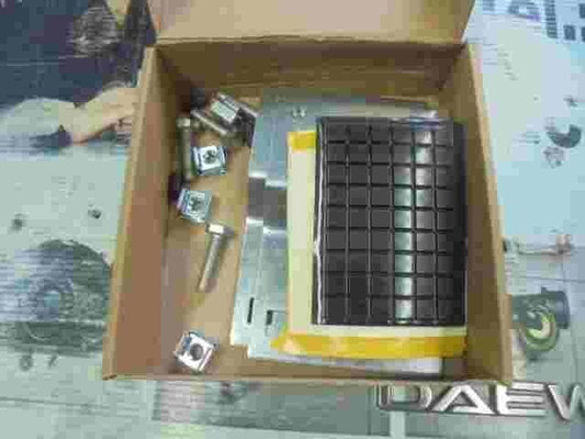 Bedliner Fitting Kit  Toyota PZ433N904160 PZ433-N904160