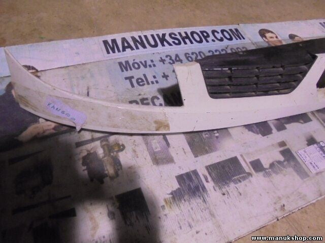 Parrilla rejilla frontal delantera Renault 8200150629C 8200 150 629 8200150629