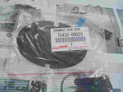 plastica Toyota Yaris 754350D020 75435-0D020