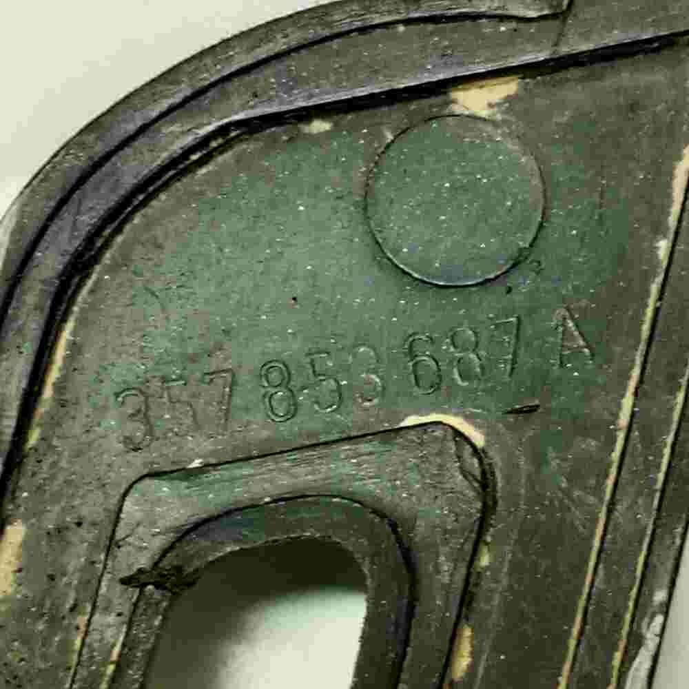 Emblema VW Volkswagen Passat CL B3 357853687A 357 853 687 A 32 cm.