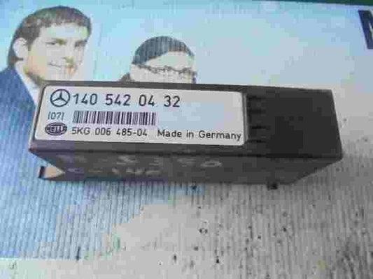 Relé de control de la lámpara Mercedes-Benz W140 1405420432 HELLA 5KG00648504