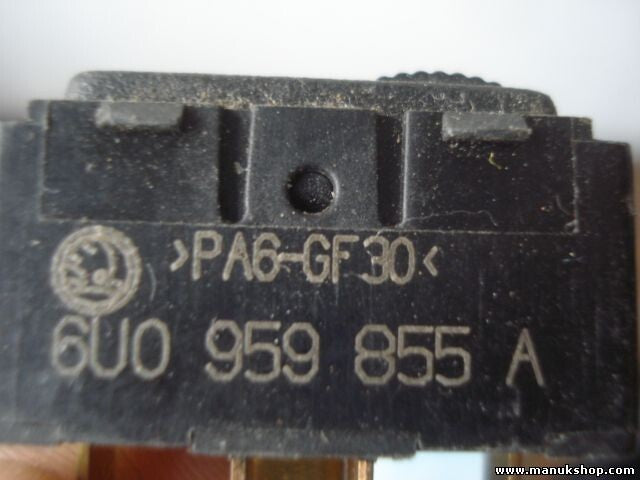 mando botonera elevalunas Skoda Felicia 6U0959855A 6U0 959 855 A PA6GF30