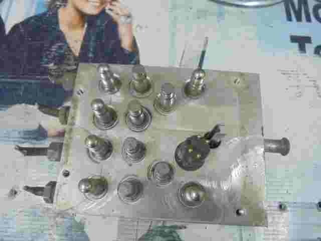 Unidad hidráulica del ABS Iveco Daily 504230824 BOSCH 0265234627 10012561614