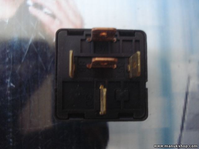 Relé de la bomba de combustible Ssangyong 8441006100 84410 06100 84410-06100