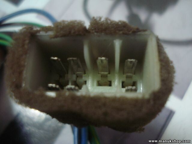 mando botonera elevalunas Toyota RAV4 7423242010 74232-42010