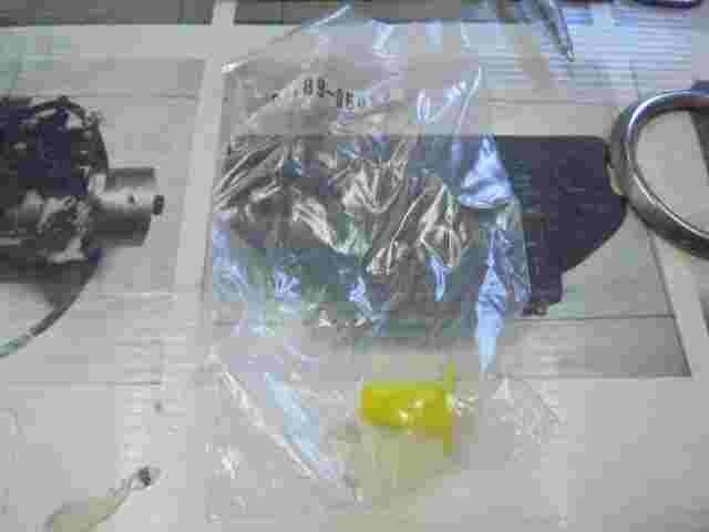 Grommet  Toyota Avensis II Corolla (120) Camry Carina Land Cruiser 9018906027