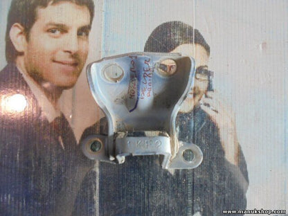 Bisagra de la puerta delantera derecha arriba  Mitsubishi Pajero Montero I