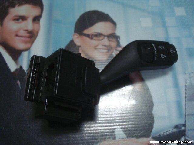 Mando de luces. intermitentes Ford Focus 2004-2007 17D9401 17D940-1 DX1AA