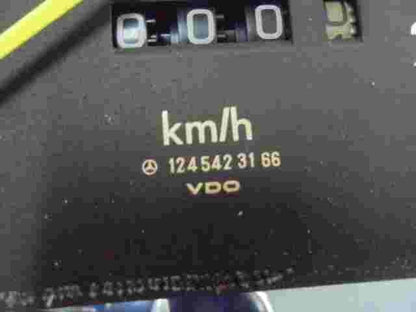 Tachimetro Mercedes-Benz W124 1245423166 124 542 31 66 VDO Km 221819