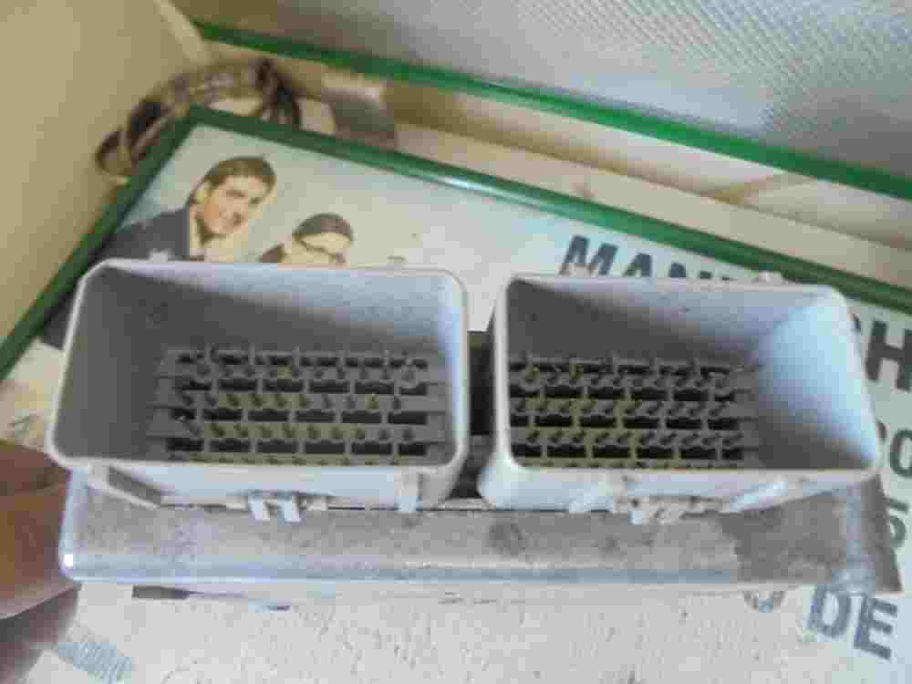 Centralita Chrysler Voyager 3.8i P04748159AJ 04748159AJ 8159AJ 04745860