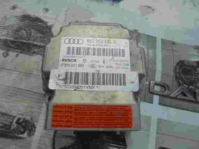 Sensor de impacto de airbag  Audi A4 B7 S4 B7 8E 8H 8E0959655G BOSCH 0285001668
