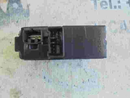 mando botonera elevalunas Mazda BT-50 Ford Ranger 517572