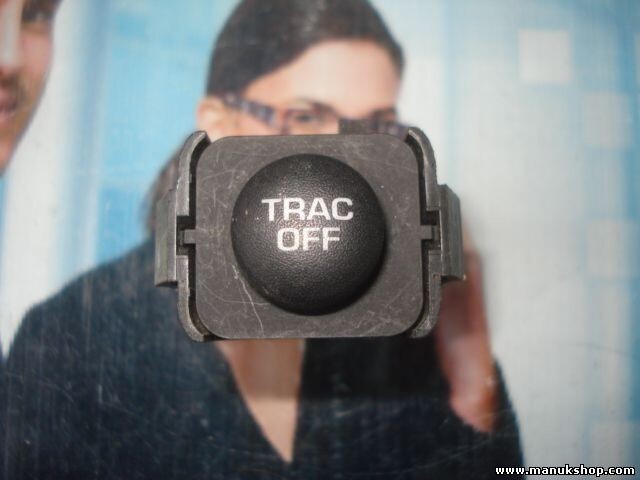 Interruptor TRAC OFF Chrysler 300M TRAC OFF 4760152AB 4760152