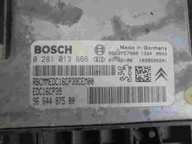Centralita Citroen C-Crosser Peugeot 4007 9664487580 9663757980 BOSCH 0281013666