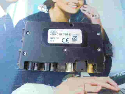 Amplificatore antenna Audi A3 S3 8L 4D0035530E 4D0 035 530 E 4DO035530E FBO DE