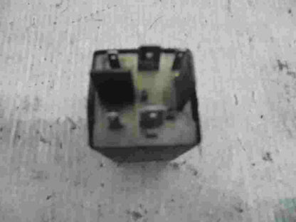 Recocido controlador Glow relé enchufe VW Audi 80 90 100 BOSCH 0281003099 