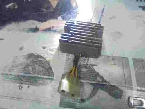 Regolatore raddrizzatore di tensione SGR Hyosung GT125 32800HN9150 32800 H N9150