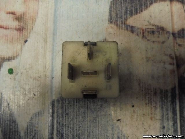 Relé Chrysler Voyager GS 3 III / 56006707 831590166 83159 0166