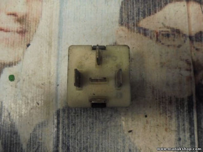 Relé Chrysler Voyager GS 3 III / 56006707 831590166 83159 0166