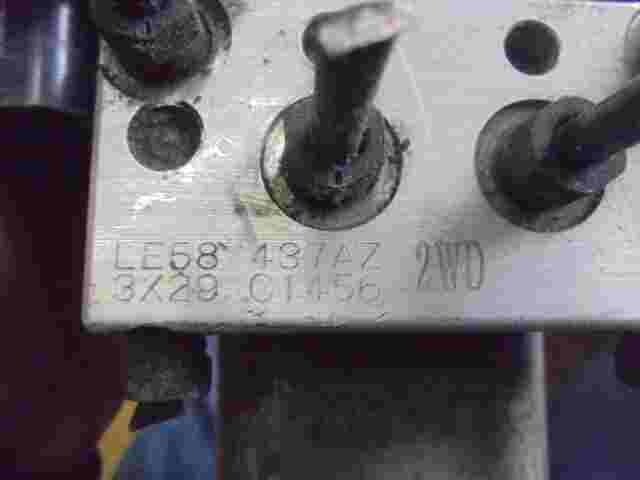 Unidad hidráulica del ABS  Mazda MPV  LE58437AZ 3X29C1456 Visteon 2065143 MD11DE