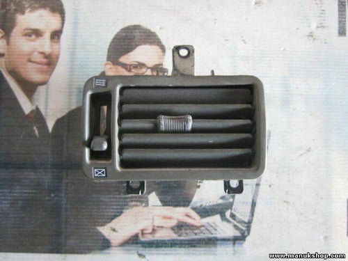 Rejilla Aireadora izquierda  Mitsubishi Pajero Montero V20  TD 4M40 MB65217