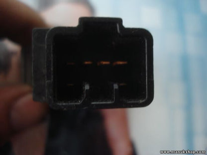 Niebla interruptor Kia Rio 84777FD000 84777-FD000 40617A 864W0171