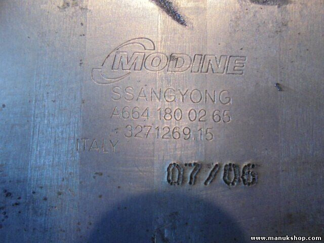Enfriador de aceite Ssangyong A6641800265 A 664 180 02 65 327126915 3271269.15