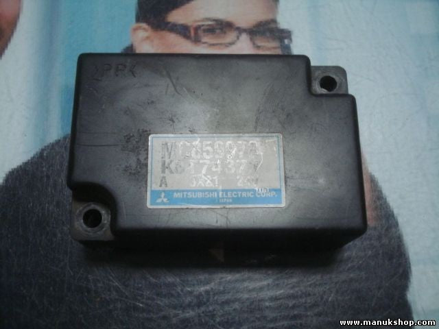 Control electrónico del aire acondicionado Mitsubishi Canter MC859978 K8T74371