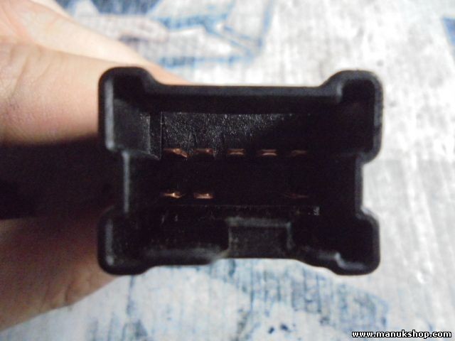 Interruptor de emergencia warning Nissan Terrano Ford Maverick LK