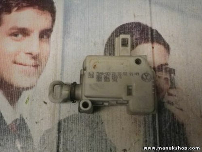 Cerradura depuerta de combustible VW Polo Audi 3B0959701 3B0862159A 75462310 