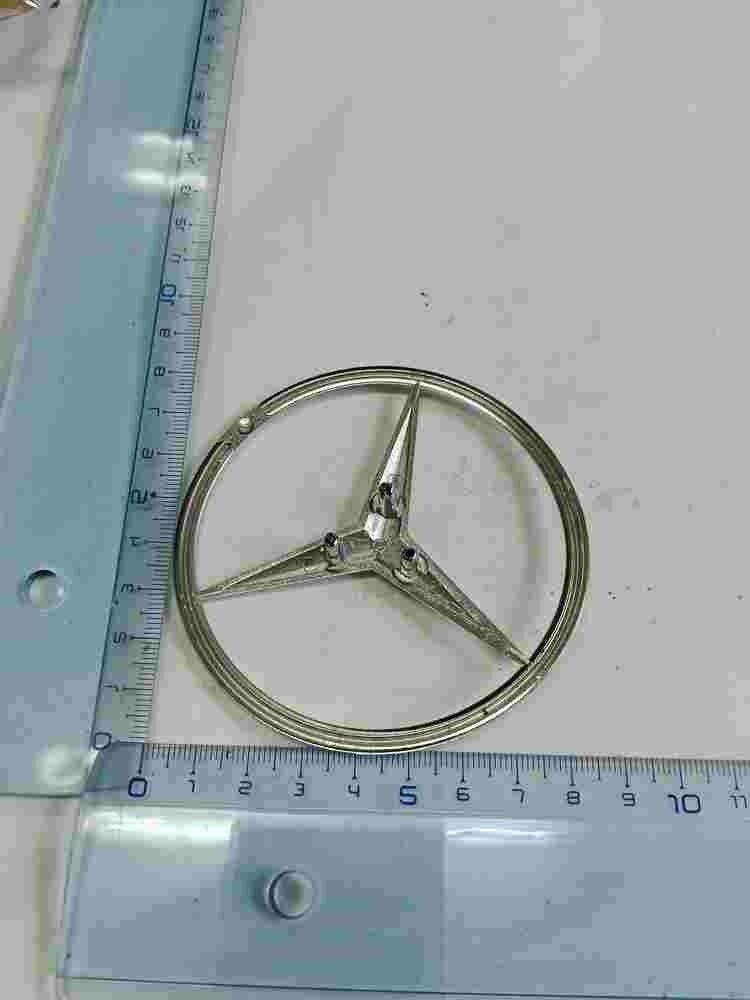 Emblema Mercedes-Benz W202 A2027580258 A 202 758 02 58 7.cm