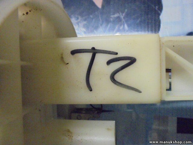 Taglio Nissan Terrano Ford Maverick 243A01