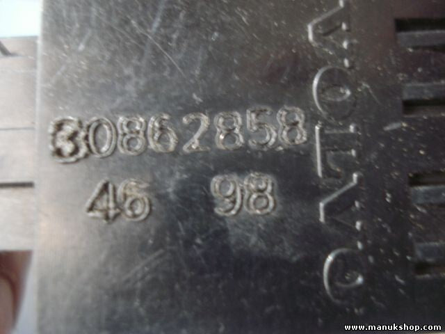 Interruptor del cierre centralizado Volvo V40 S40 30862858 46 98