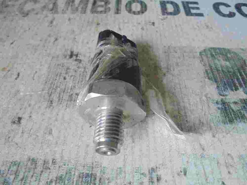 Sensor presión de combustible Renault Fiat BMW  0281002405 BOSCH 0 281 002 405