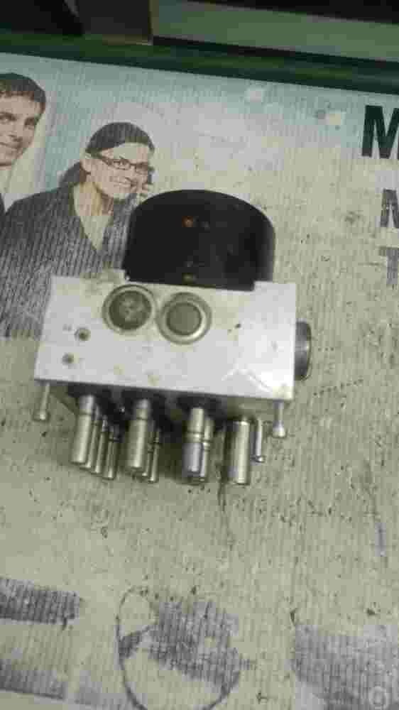 Unidad hidráulica del ABS Jeep Patriot P05105590AG P68091138AC P68091138AD