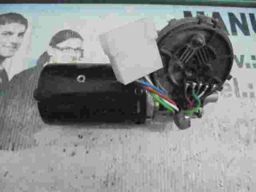 Motor del limpiaparabrisas delantero Nissan 0390241371 3397020493 288109X100