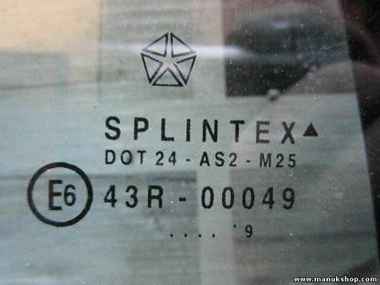 Jeep Grand Cherokee Laredo 43R00049 triangolo vetro porta posteriore sinistra