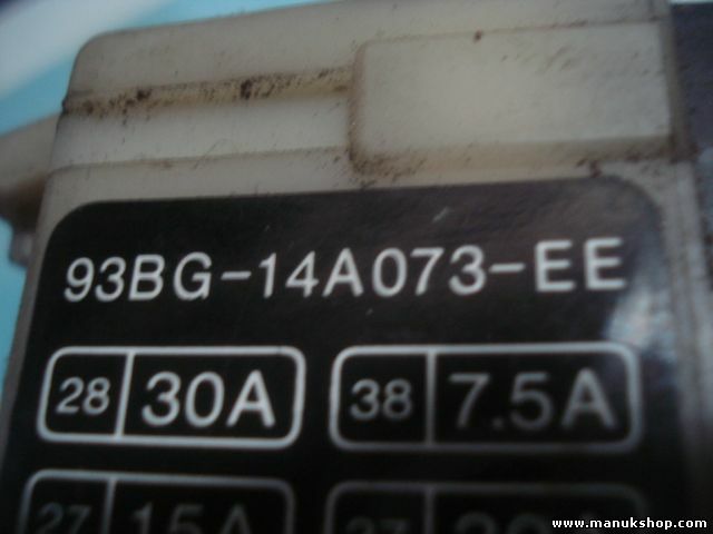 Caja de fusibles Ford Mondeo 93BG14A073EE 93BG-14A073-EE