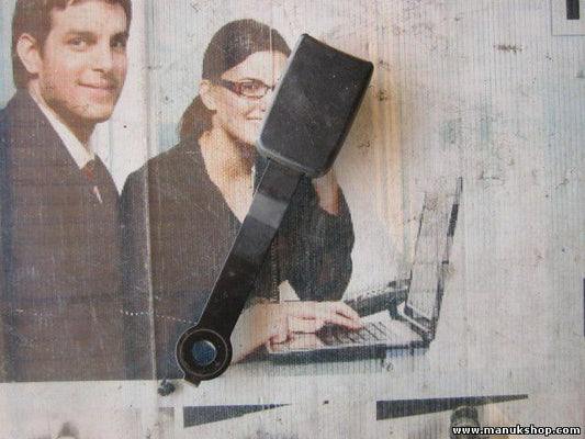 Cierre cinturon de seguridad delantero derecho Nissan Terrano Ford 868427F010 