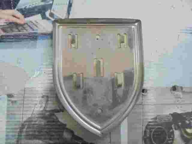 Emblema delantero Dacia Logan