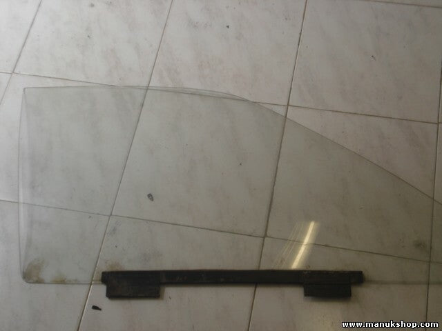 Cristal de la puerta delantera derecha Porsche 924 TP0978240002 TP 09 78 240 002