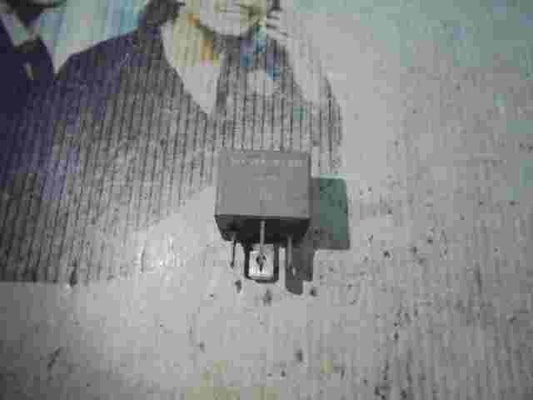 Relé Citroen Peugeot 12V/50A-03656 12V/ 50A03656