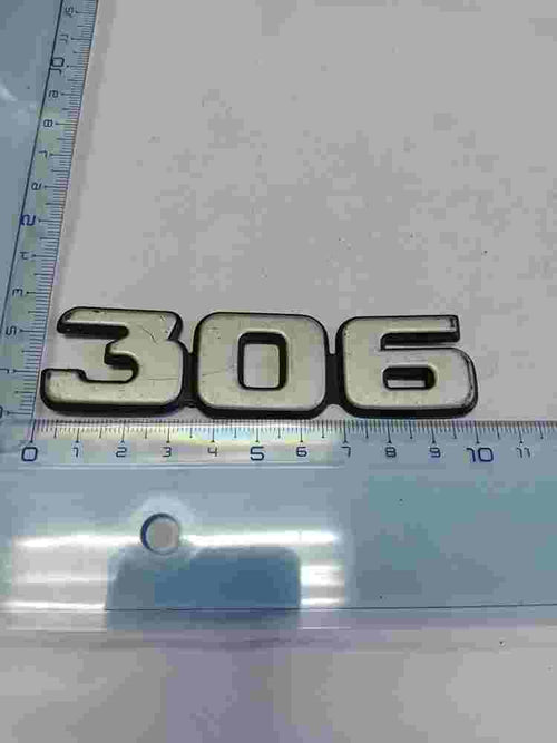 Emblema   Peugeot 306 10cm.