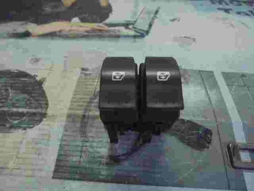 mando botonera elevalunas Renault Megane 315050A 315050 A