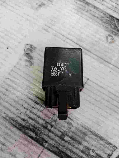 Relé KYMCO YUP 50 D421 TA YOUNG 12VDC