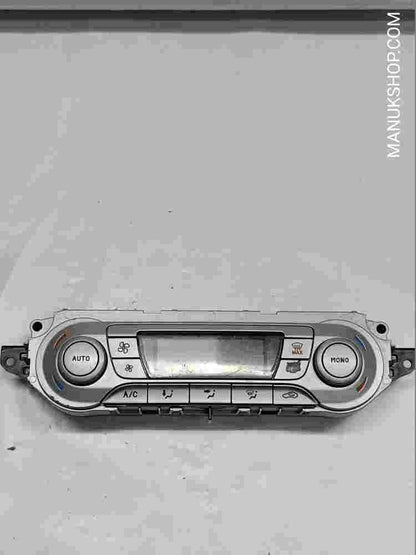 Climatizador Calefacción Ford Focus 7M5T18C612CD 7M5T-18C612-CD W4KA59760 0259A
